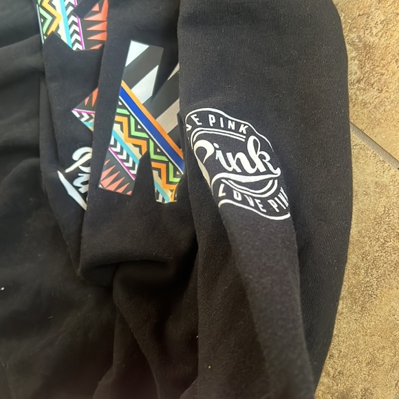 Crew neck - Picture 3 of 3